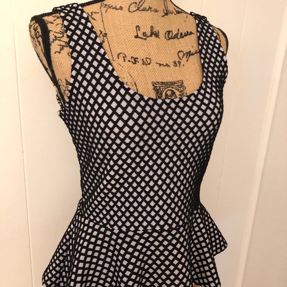 LG Bebe Peplum Top - Picture 6 of 7